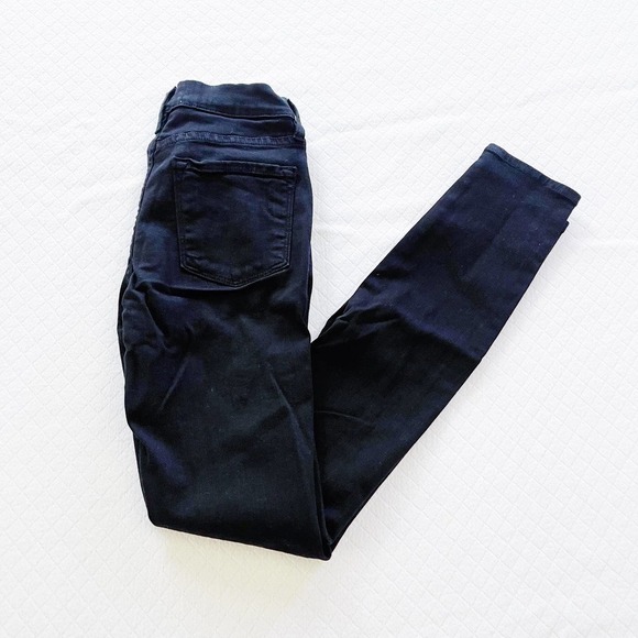 Frame Black Denim Le Skinny de Jeanne Zip Fly Jeans Distressed Cutouts SZ24 - Picture 8 of 8